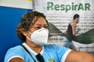 Governo do Amazonas leva estande do projeto RespirAR ao município de Rio Preto da Eva