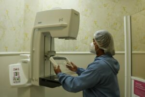SES-AM oferece treinamento em mamografia para técnicos de radiologia do interior