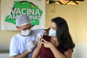 Amazonas já aplicou 3.868.487 doses de vacina contra Covid-19 até esta quinta-feira (23/09)