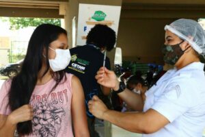 Vacina Amazonas: dose de reforço mantém defesa contra Covid-19, afirma o secretário de Saúde, Anoar Samad