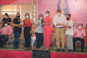 Wilson Lima e primeira-dama abrem programação que oferece diversos serviços em alusão ao Outubro Rosa