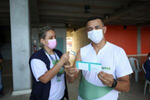 Vacinômetro: Amazonas já aplicou 4.434.111 doses de vacina contra Covid-19 até este domingo (24/10)