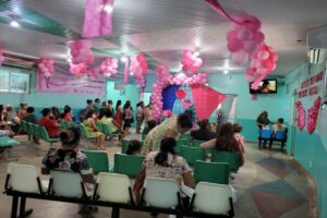 Outubro Rosa: Policlínica Antônio Aleixo atende mais de 500 mulheres em um único dia