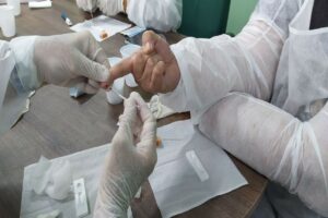 Profissionais da SES-AM encerram treinamento para atuar em novos Centros de Testagem e Aconselhamento