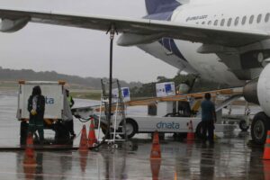 Vacinas contra Covid-19 para crianças de 5 a 11 anos chegam aos municípios neste fim de semana, destaca Wilson