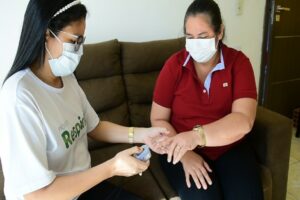 Paciente do RespirAR inicia prática de exercícios físicos após perder mobilidade devido à Covid-19