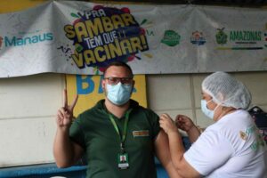 ’Pra Sambar Tem que Vacinar’: campanha do Governo do Amazonas mobiliza 5,5 mil ‘foliões’ contra a Covid-19