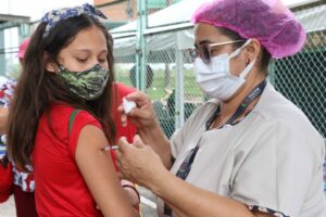 Escolas estaduais de Manaus serão postos de vacinação para crianças de 5 a 11 anos, no sábado (12/02)