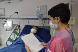 Projeto Carta Solidária leva amor e carinho para pacientes internados no HPS 28 de Agosto