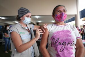 Amazonas já aplicou 6.320.738 doses de vacina contra Covid-19 até este domingo (20/02)