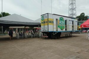 Carreta Vacina Amazonas aplica mais de 1,3 mil doses na região metropolitana