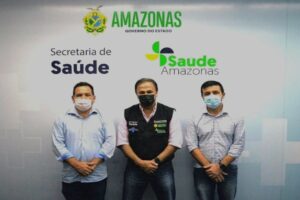 Secretário de Saúde recebe prefeito de Atalaia do Norte para discussão sobre investimentos no município