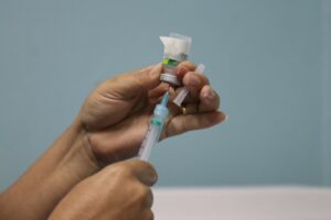 Saúde emite nota técnica para reforçar vigilância contra o sarampo e recomenda vacinação