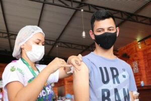 Amazonas já aplicou 6.658.361 doses de vacina contra Covid-19 até esta segunda-feira (28/03)