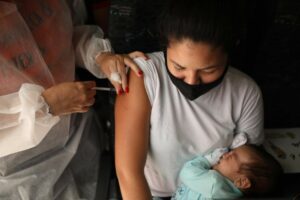 Amazonas já aplicou 6.715.710 doses de vacina contra Covid-19 até esta sexta-feira (1º/04)