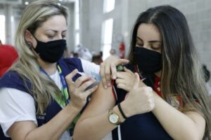 Amazonas já aplicou 6.915.450 doses de vacina contra Covid-19 até este domingo (1º/05)