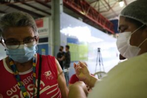 Amazonas já aplicou 7.096.476 doses de vacina contra Covid-19 até esta sexta-feira (27/05)