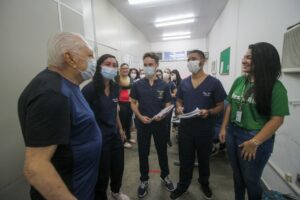 Acadêmicos da Ufam visitam núcleo do RespirAr na Vila Olímpica
