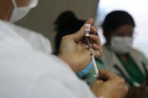 Amazonas passa a aplicar a 4ª dose contra Covid-19 para quem tem 40 anos ou mais
