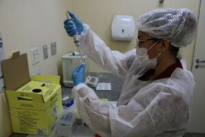 Na FCecon, pesquisas com biologia molecular auxiliam na prevenção ao câncer de colo de útero
