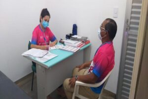 Junho Verde: ortopedista da SES-AM reforça importância do diagnóstico precoce da escoliose