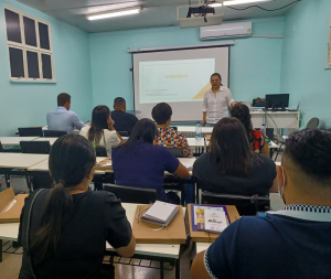 Profissionais de saúde do interior do AM participam de curso sobre hanseníase na Fuham