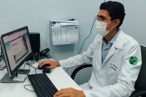 Pneumologista da SES-AM fala sobre doenças respiratórias causadas pelo Verão Amazônico