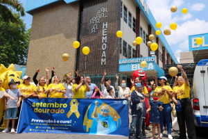 Setembro Dourado: Hemoam e Gacc realizam blitz e pacientes tocam o sino da cura