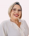 Sr.ª Nara Núbia Valente Santana Esquivel