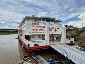 Barco Hospital São João XXIII realiza a 5ª expedição de saúde em Anori