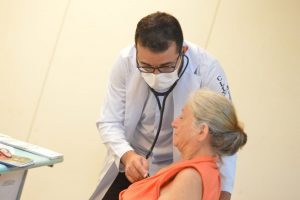 Amazonas informa a redução de 21,3% nos casos de doenças por vírus respiratórios e 32,4% dos óbitos registrados