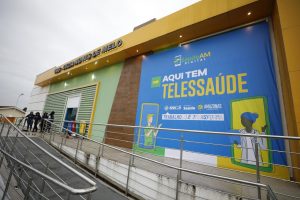 Governador Wilson Lima inaugura nova estrutura de Telessaúde em Anamã e reforça atendimentos com unidades flutuantes