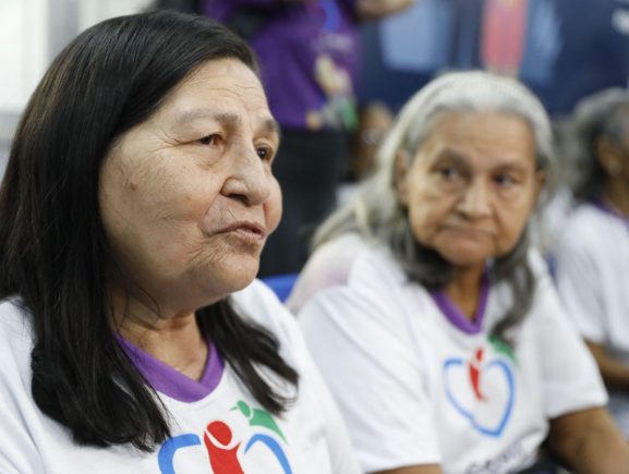 Idosos destacam a importância da nova estrutura do Caimi Paulo Lima reformado pelo Governo do Amazonas