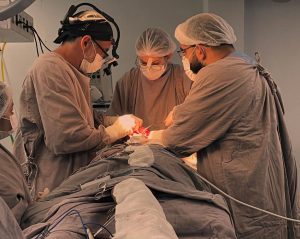 Hospital Adriano Jorge realiza procedimento inédito, ao remover tumor de mais de 2 kg, de mandíbula de paciente em Manaus