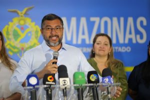 Governador Wilson Lima leva padrão Delphina ao HPS Platão Araújo e apresenta balanço do primeiro mês de novo modelo de gestão com aumento de 49% das cirurgias