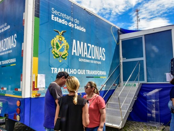 Carretas da Saúde vão atender na zona leste de Manaus e em Manacapuru