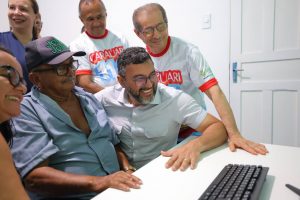 Governador Wilson Lima inaugura Telessaúde e entrega cadeiras de rodas em Carauari