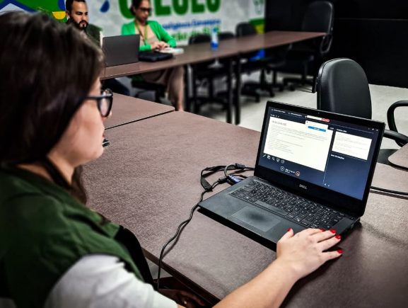 FVS-RCP capacita profissionais para atuação em casos de intoxicação por metanol