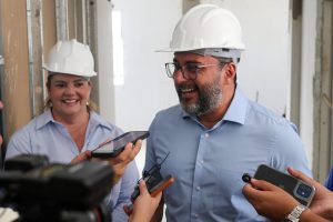 Governador Wilson Lima vistoria obras do segundo Caic especializado no atendimento de crianças com Transtorno do Espectro Autista