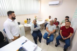HPS Platão Araújo apresenta aos moradores da zona leste as obras e projetos que estão transformando a unidade