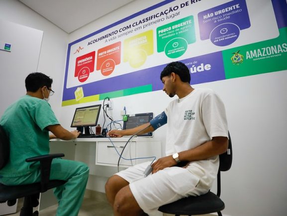 Platão Araújo recebe mais de 300 pacientes no primeiro dia de funcionamento do novo pronto atendimento