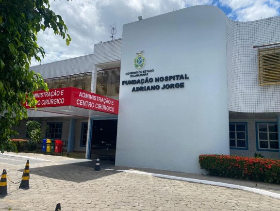 Hospital Adriano Jorge completa 22 anos com avanços na ampliação em 30% da oferta de cirurgias