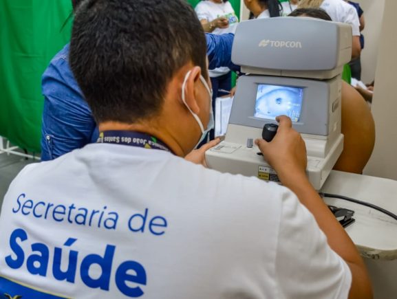 Governo Presente: SES-AM faz mais de 1,8 mil atendimentos no Lago Azul, neste sábado