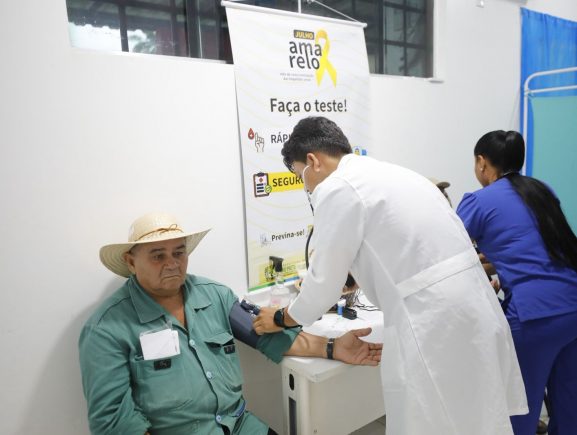 Governador Wilson Lima vistoria mutirão de cirurgias de catarata e reforma de hospital em Rio Preto da Eva