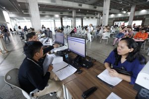 Governo do Amazonas recebe aprovados em processo seletivo para atuação no Hospital do Sangue