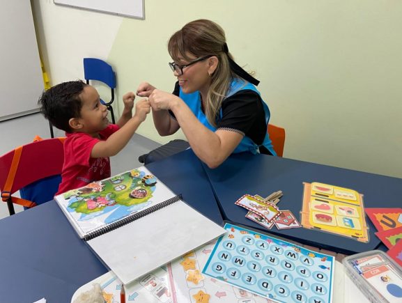 Caics TEA fortalecem desenvolvimento escolar de crianças com autismo, por meio de acompan…