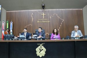 FCecon destaca avanços do Cepcolu na Assembleia Legislativa do Amazonas