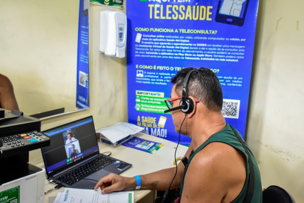 SES AM 34o GOVERNO PRESENTE FOTOS TAINA AMOE770DO E EVANDRO SEIXAS SES AM 7