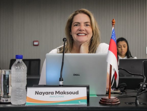 Secretária de Estado de Saúde, Nayara Maksoud, assume o Conselho Fiscal da diretoria do C…