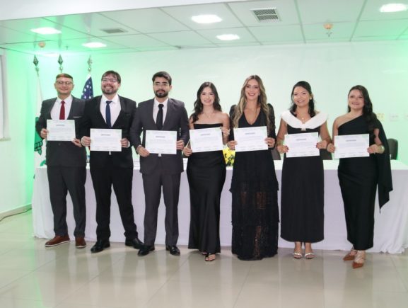 Residência Médica: FCecon forma mais sete médicos especialistas